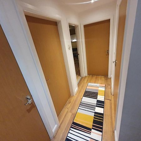 Two Bedroom Apartment, Free Parking, Close To Uclan And Free Wifi Preston  Extérieur photo