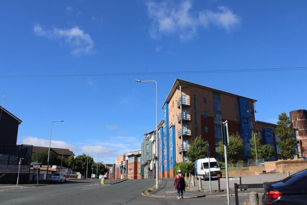 Two Bedroom Apartment, Free Parking, Close To Uclan And Free Wifi Preston  Extérieur photo