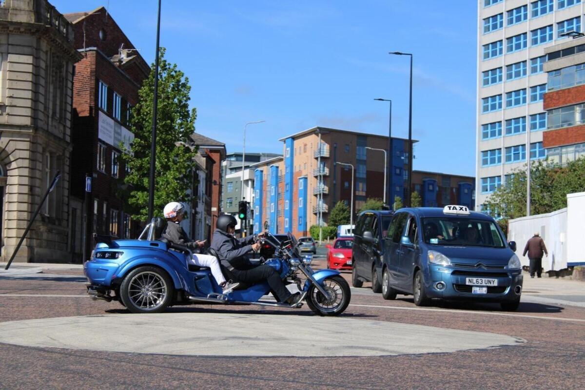 Two Bedroom Apartment, Free Parking, Close To Uclan And Free Wifi Preston  Extérieur photo